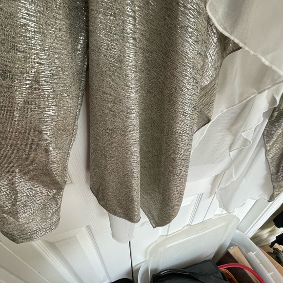 Lady’s jacket - Picture 2 of 5